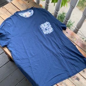 Men’s printed pocket short sleeve T